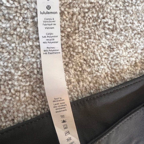 Lululemon casual pants size 6 - Picture 5 of 5